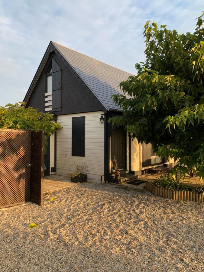 Chalet Bord De Mer 6 Couchages Βίλα Merville-Franceville-Plage Εξωτερικό φωτογραφία
